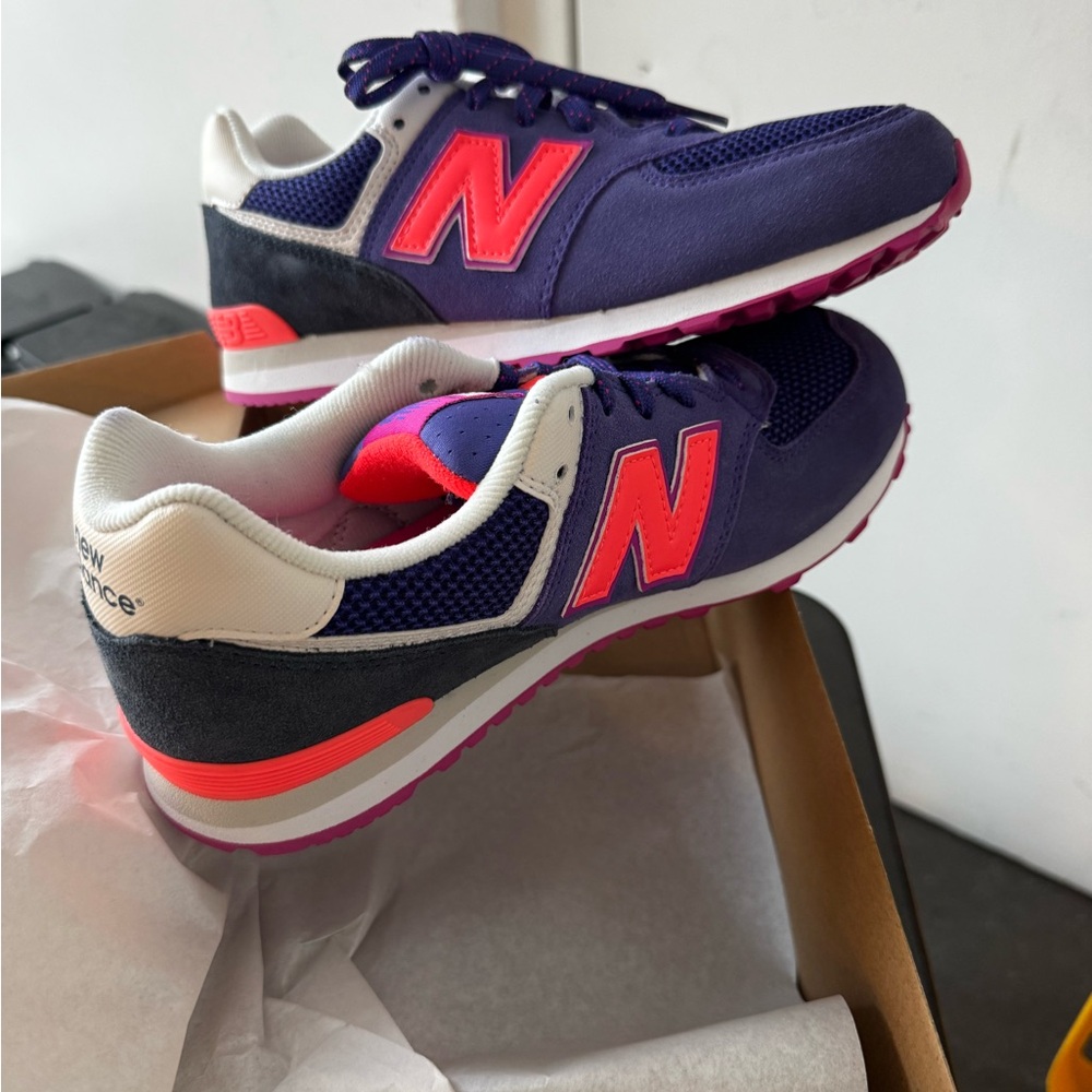 New Balance Athletic Shoes in Navy and Red